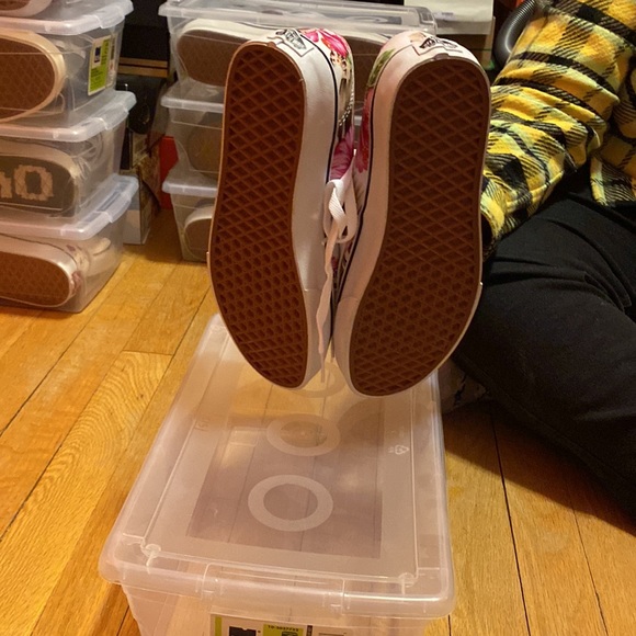 Vans floral size 8.5 - Picture 4 of 4